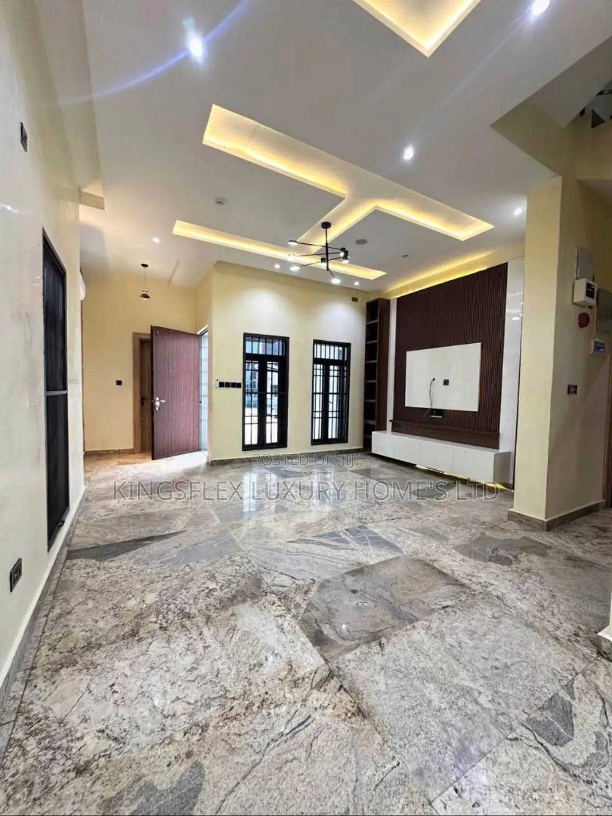 4bdrm Duplex in Estate, Jahi for sale