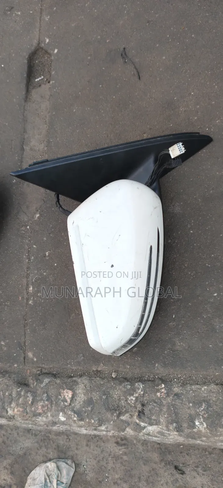 2014 Model Mercedes Benz ML 350 W166 Side Mirror.