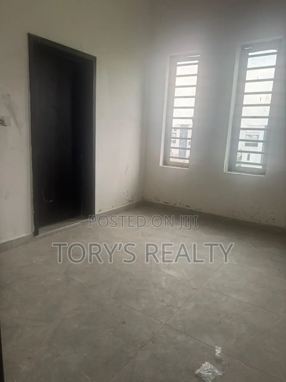 4bdrm Townhouse/Terrace in Lekki Phase 2 for sale