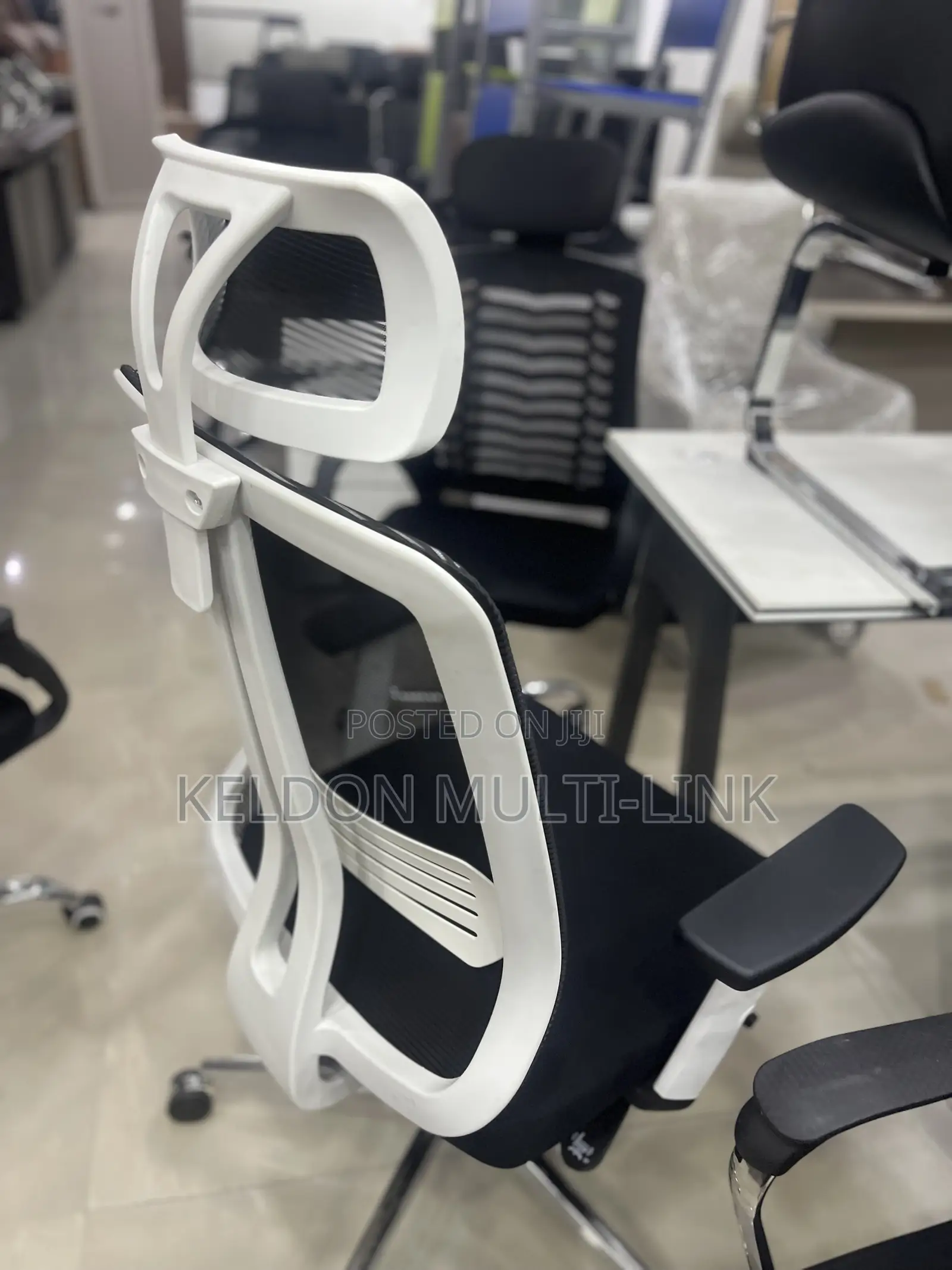 Butterfly Office Swivel Chair With Headrest