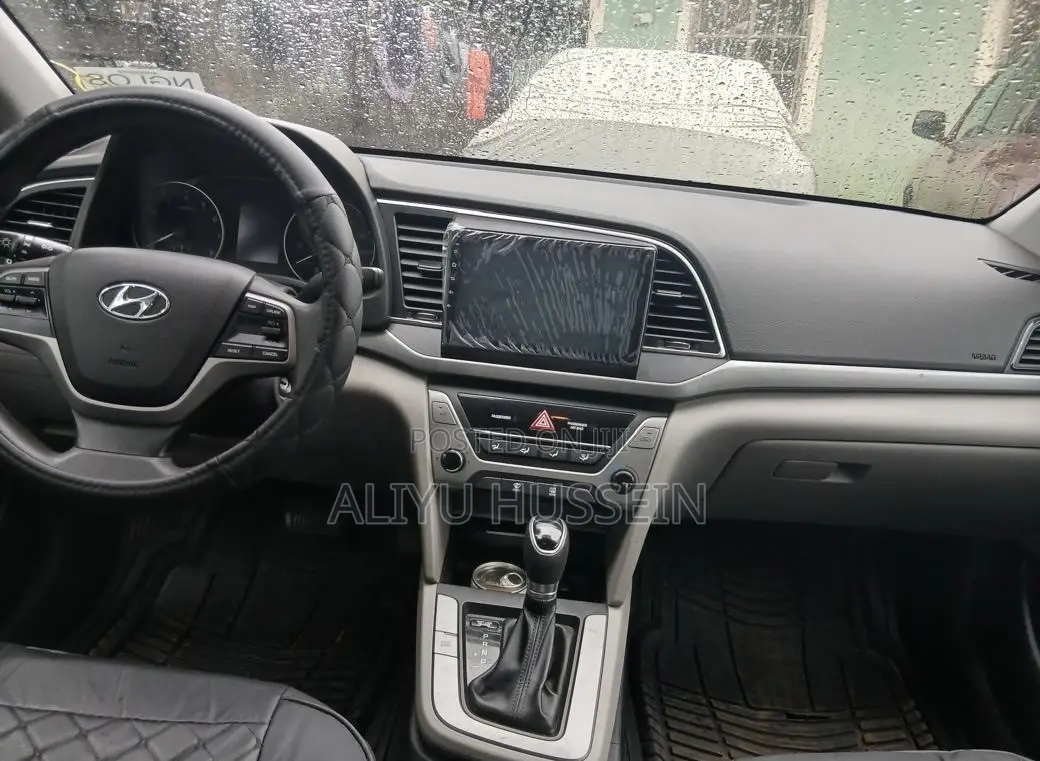 Hyundai Elantra 2017 Gray