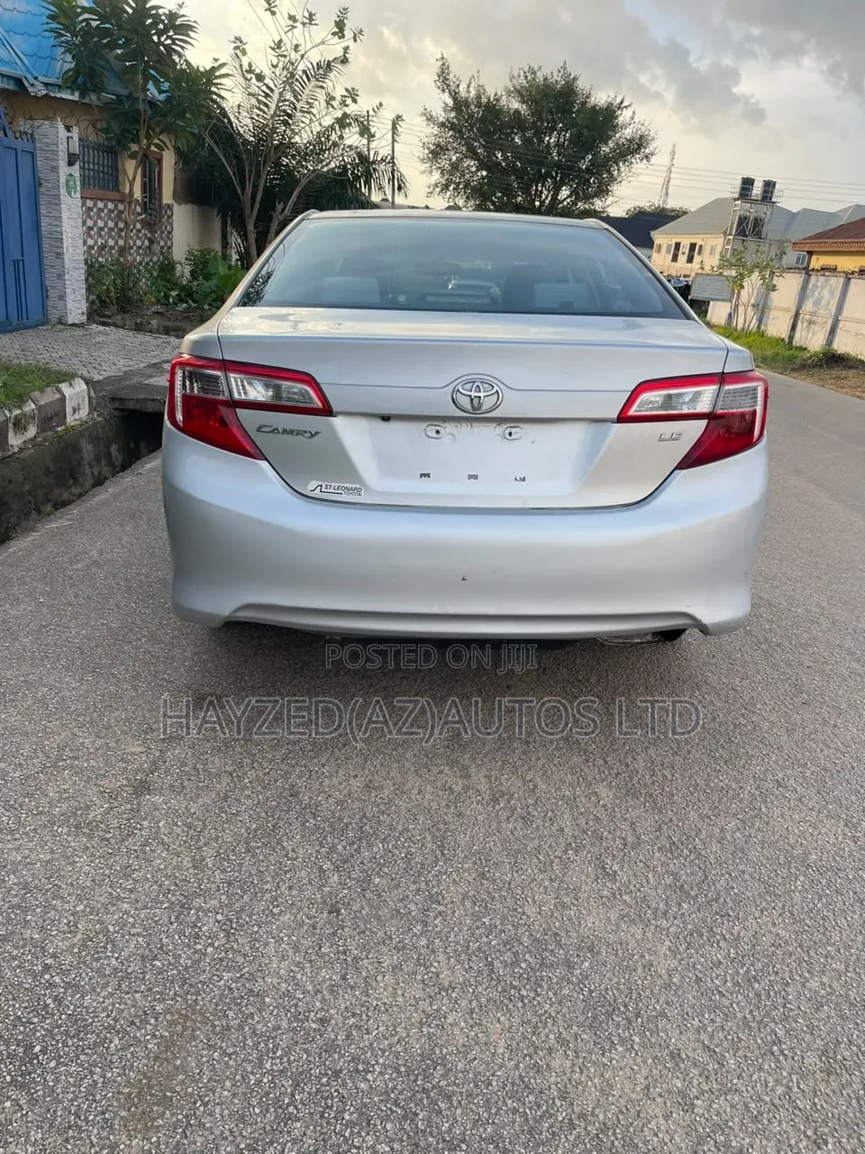 Toyota Camry LE 4dr Sedan (2.5L 4cyl 6A) 2014 Silver