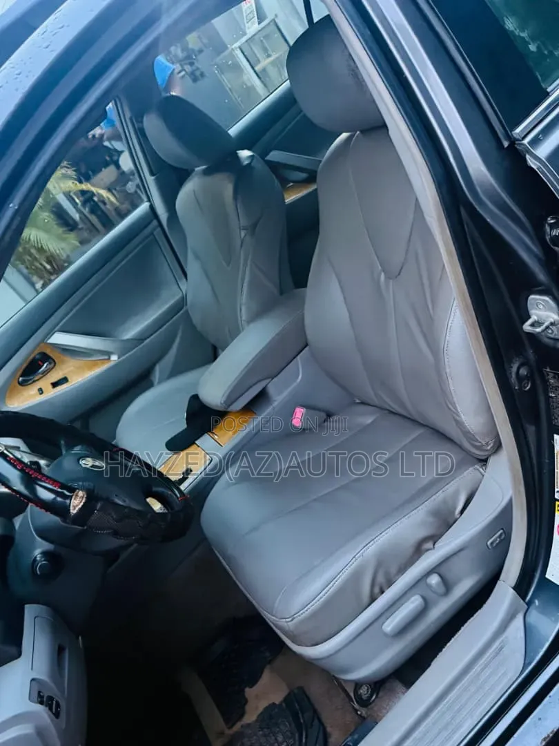 Toyota Camry 2.4 LE 2008 Gray