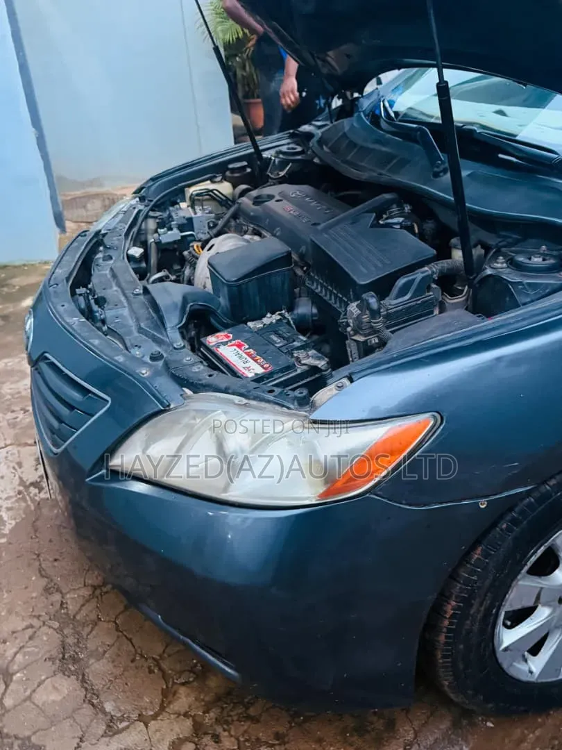 Toyota Camry 2.4 LE 2008 Gray