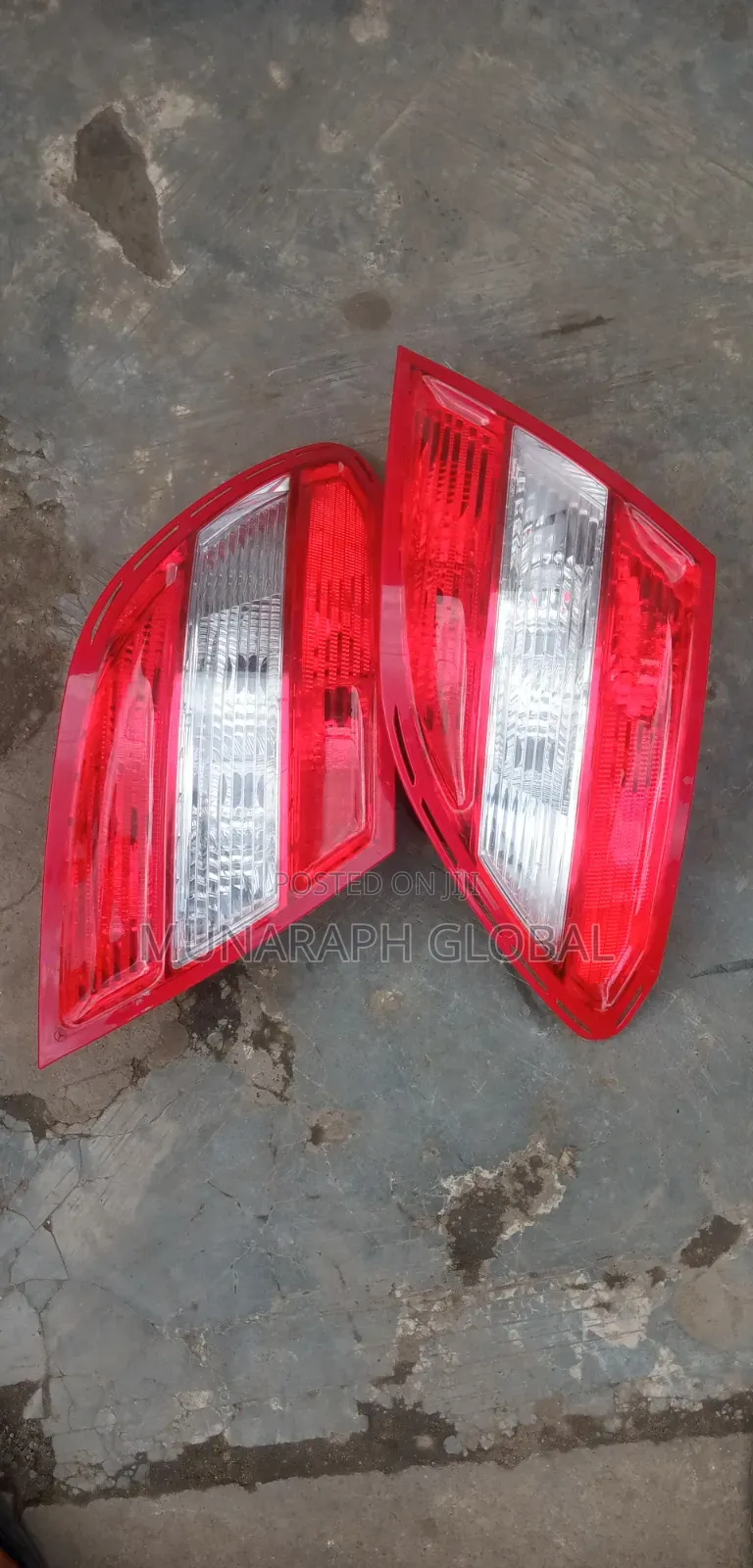 2008 -2010 Model Mercedes Benz C300 Rear Light.