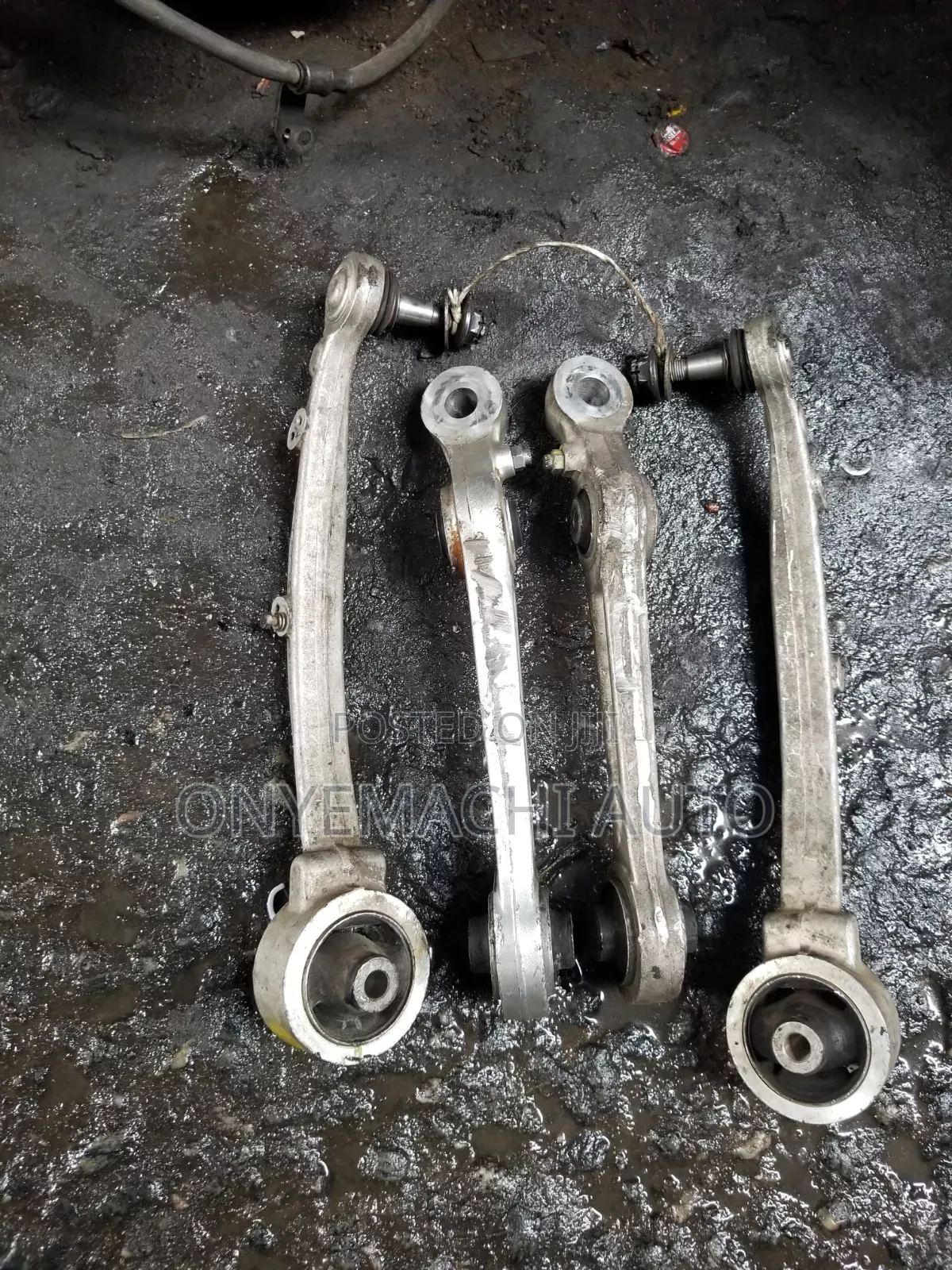 Complete Lower Am Hyundai Genesis 2013,2013