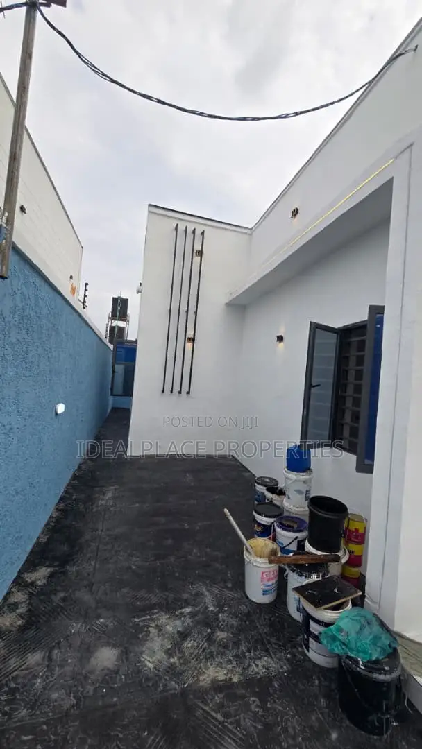3bdrm Bungalow in Adetokun Estate, Eleyele for sale