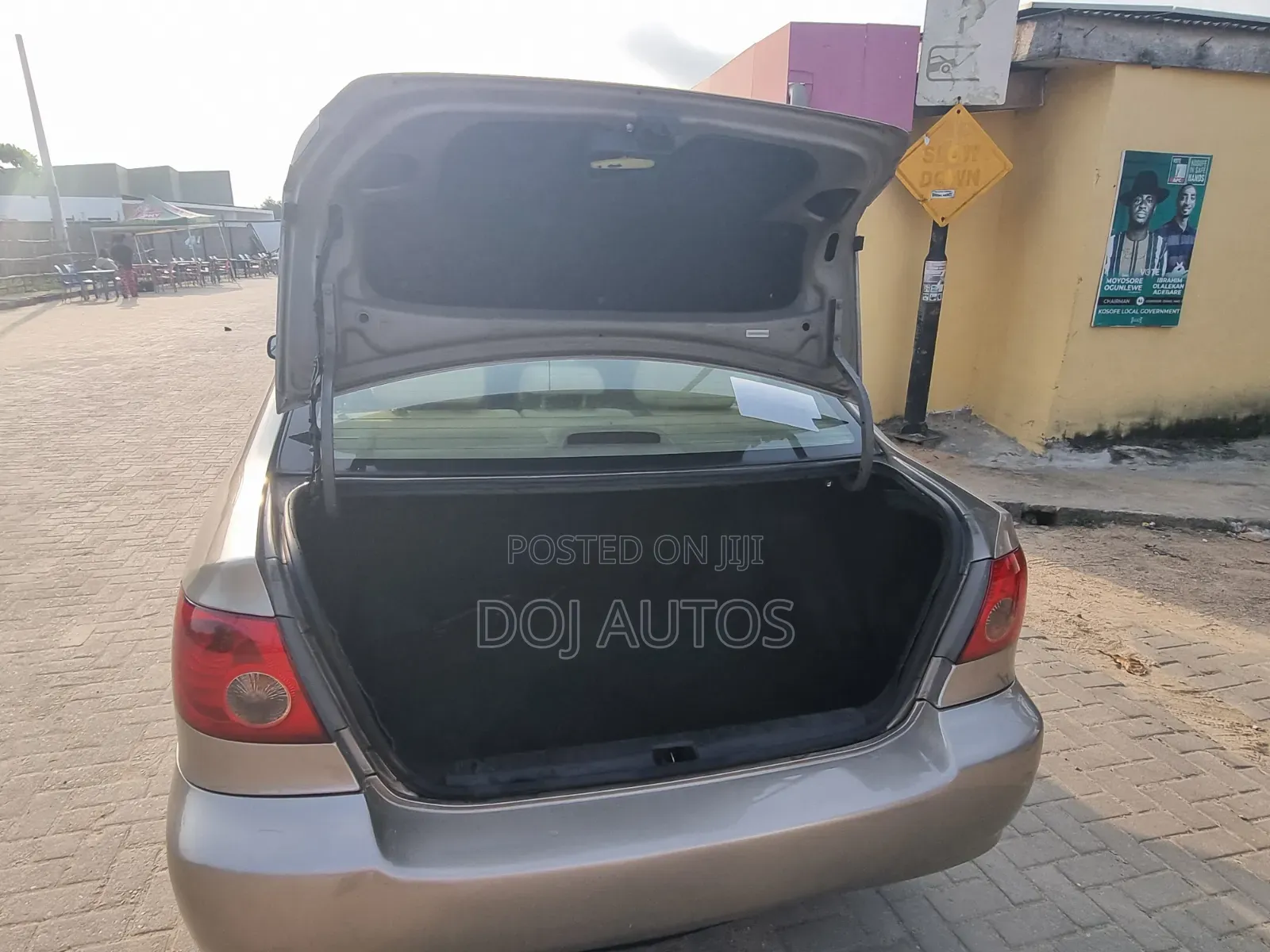 Toyota Corolla LE 2007 Gold