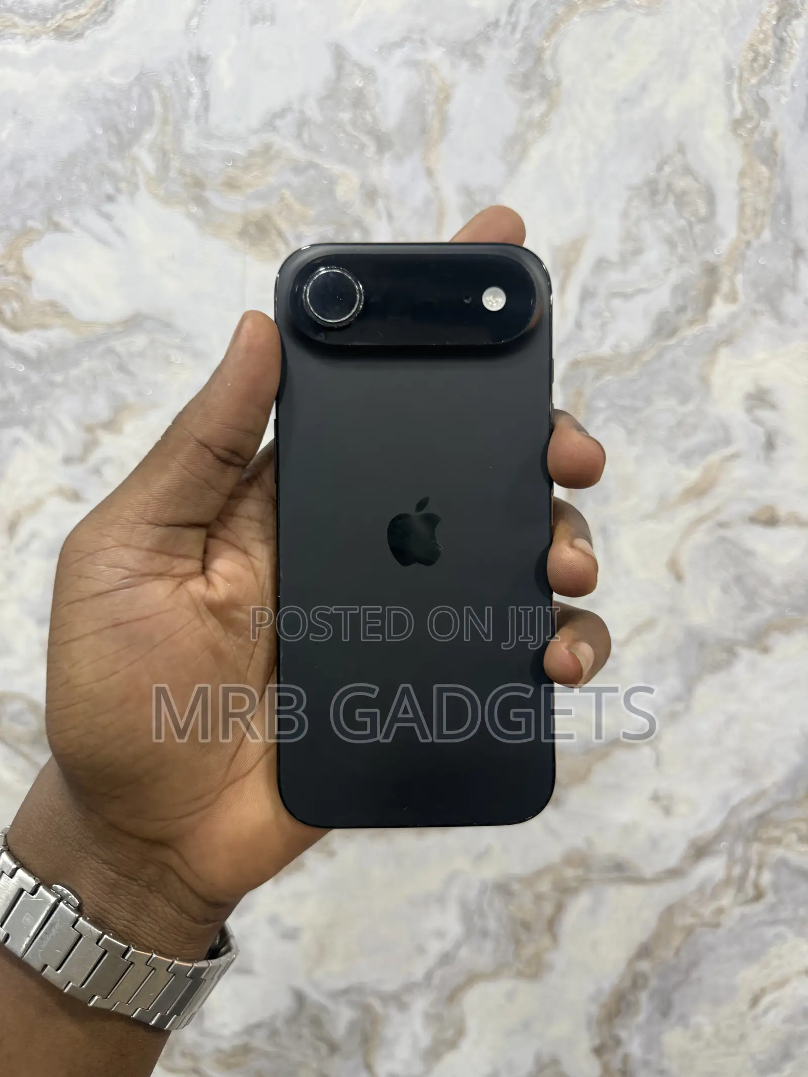 iPhone Air Battery