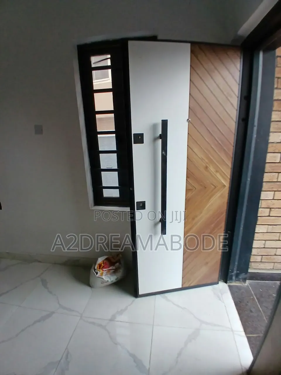 4bdrm Duplex in Off Ogudu Gra for sale