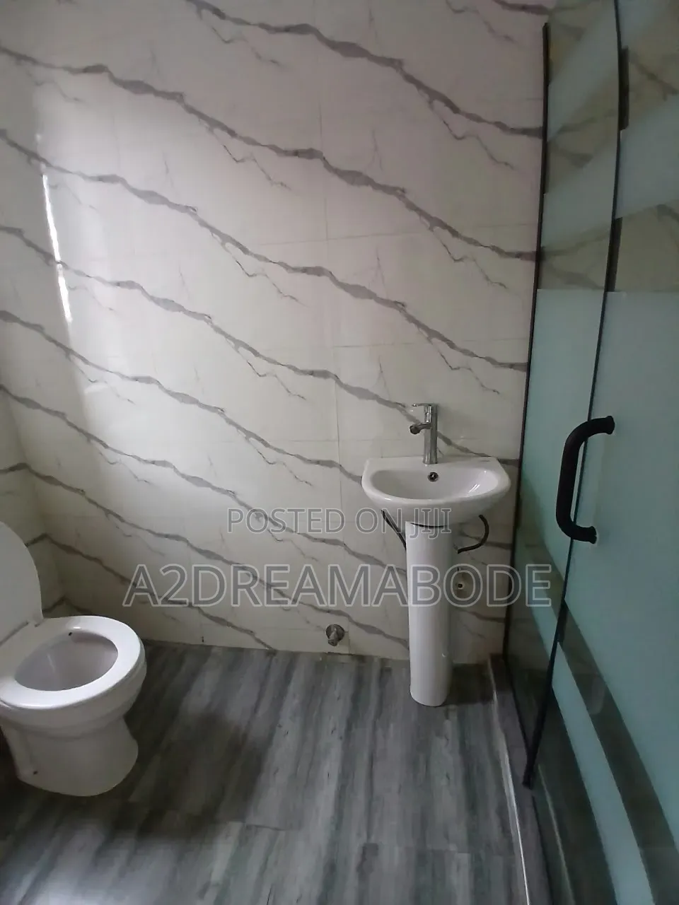 4bdrm Duplex in Off Ogudu Gra for sale