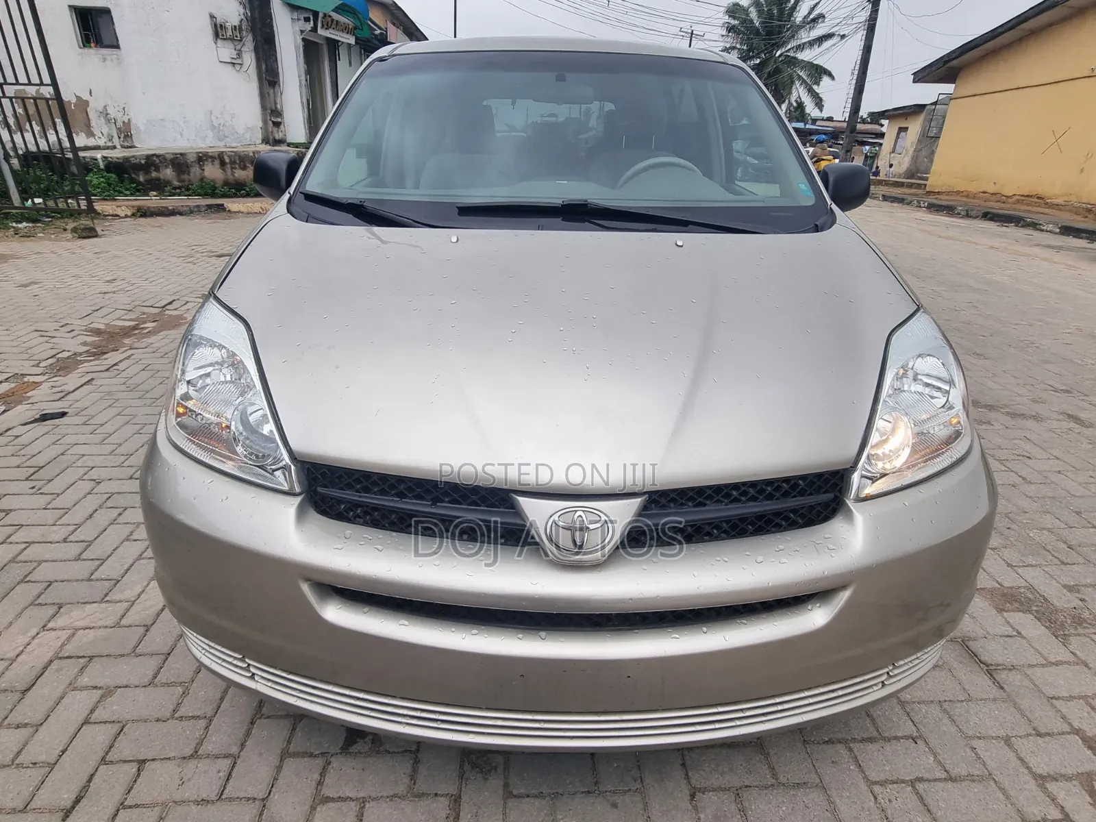 Toyota Sienna 2004 Gold