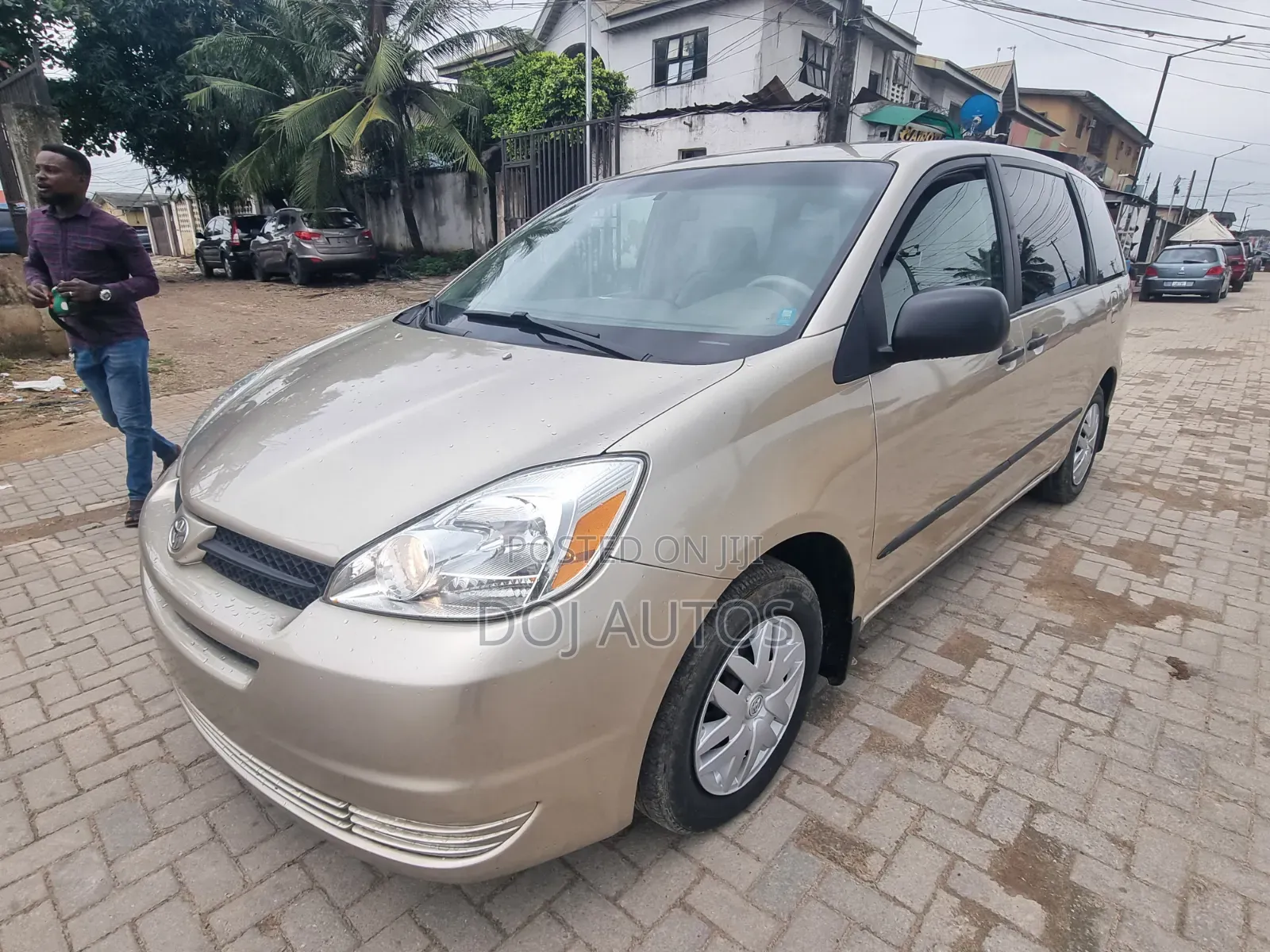 Toyota Sienna 2004 Gold