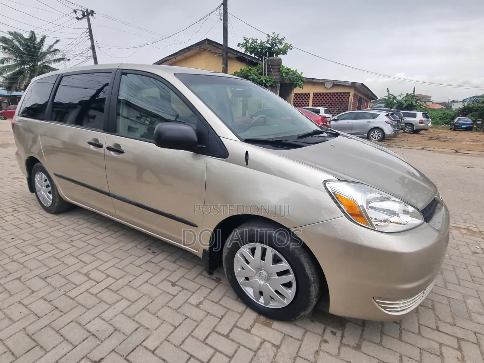 Toyota Sienna 2004 Gold