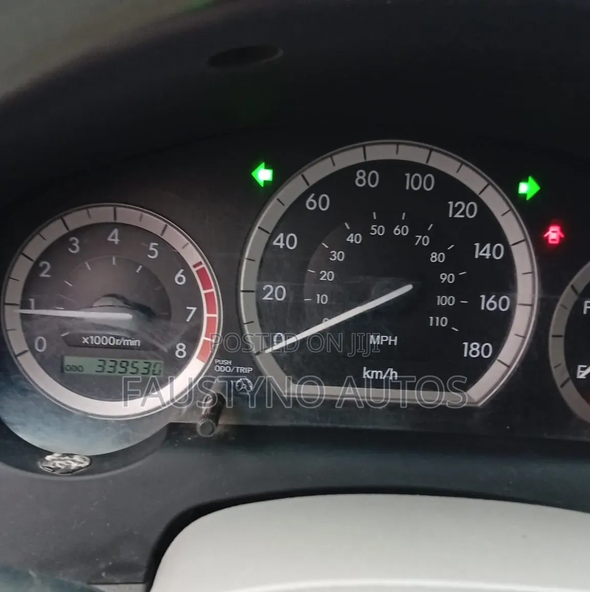 Toyota Sienna 2005 Red