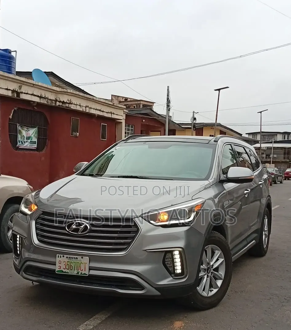 Hyundai Santa Fe Limited Ultimate AWD 2017 Gray