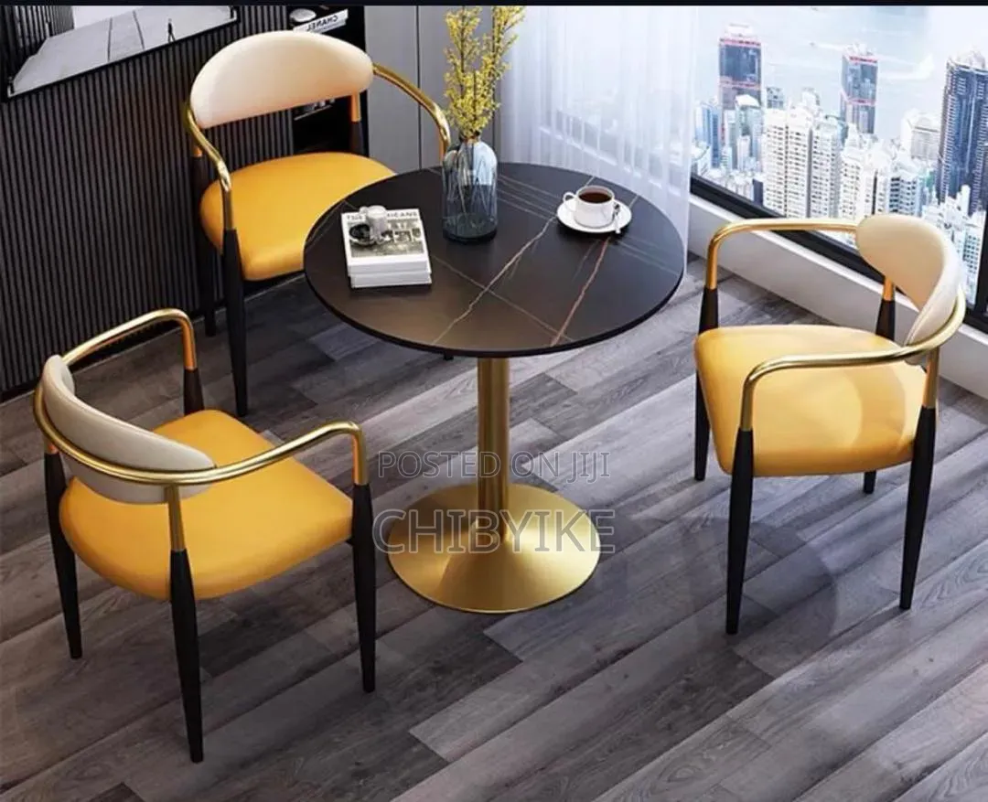 Luxury Marble Dining Round Table Available as Seen