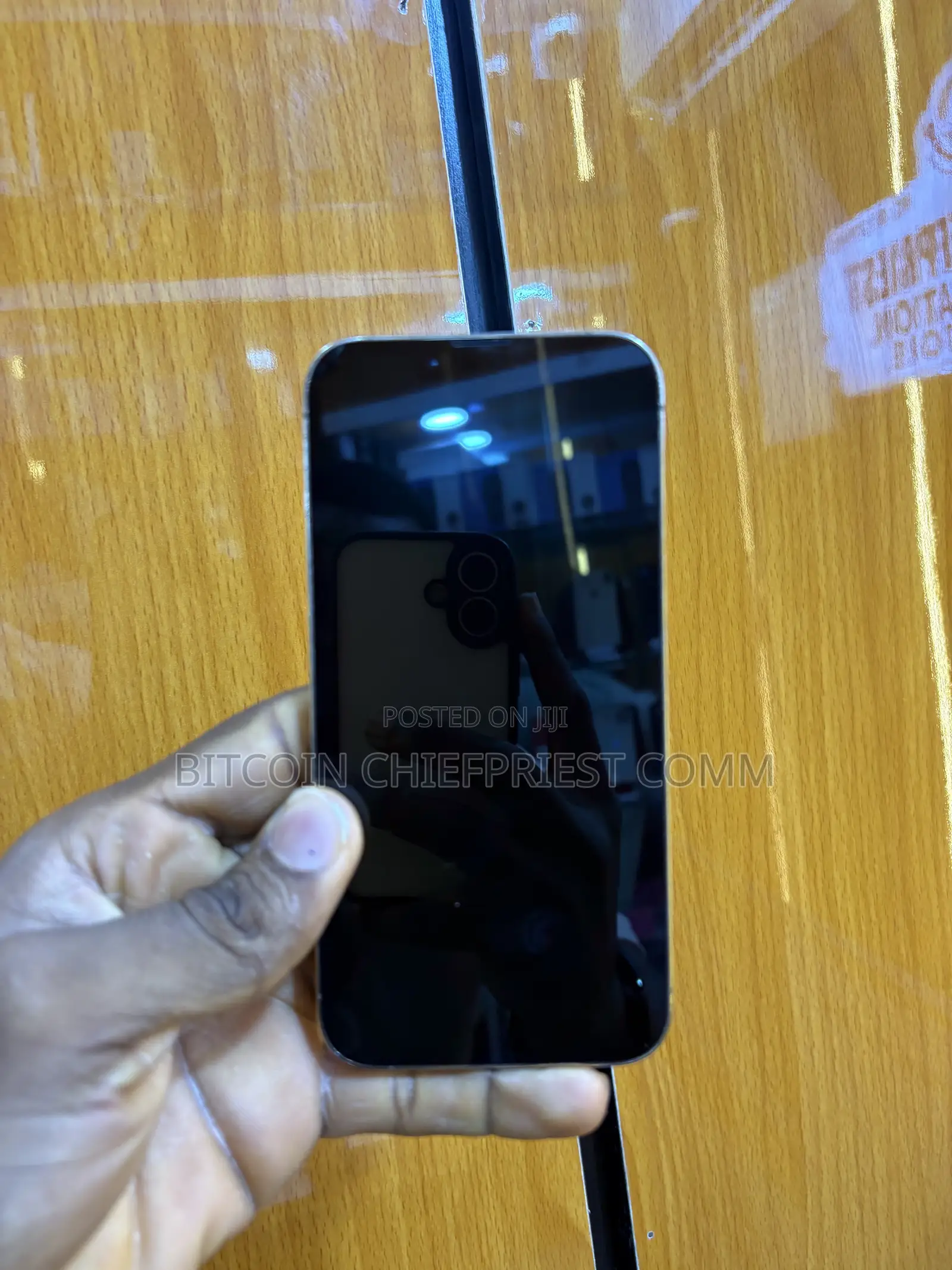Apple iPhone 13 Pro 1 TB Gold