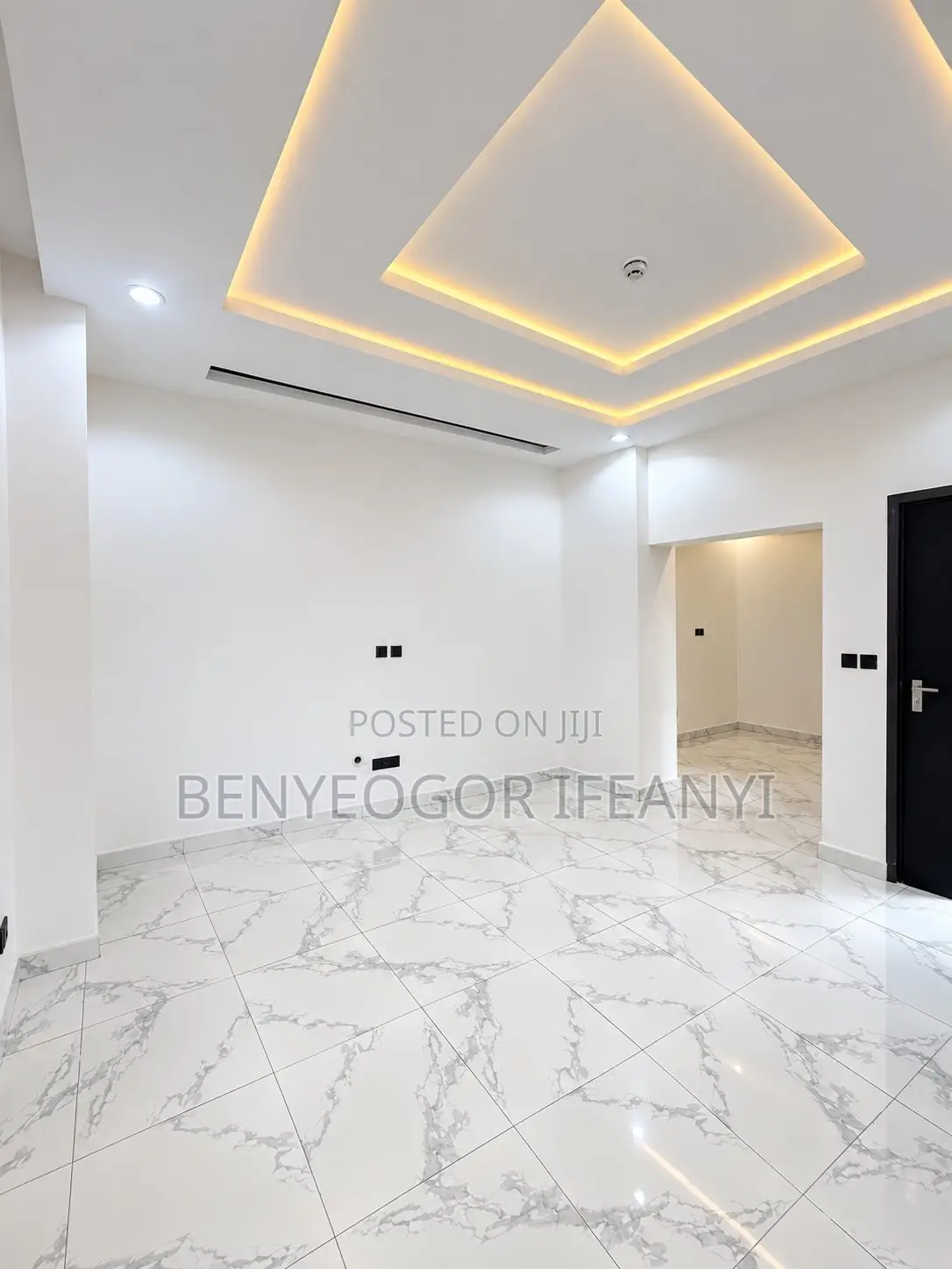 2bdrm Apartment in Bera Estate, Chevron for sale