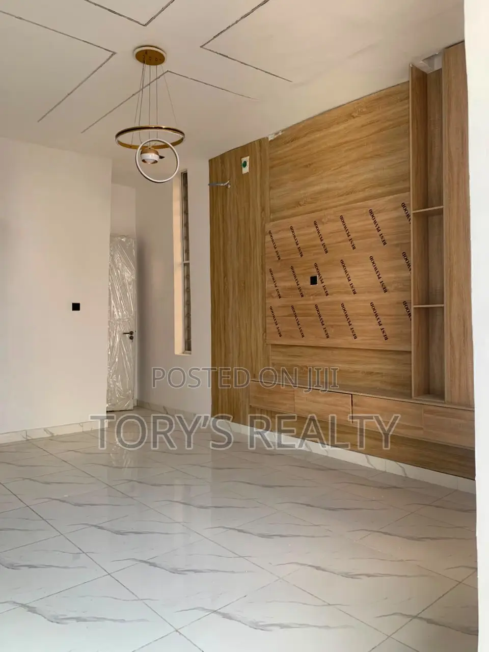 4bdrm Duplex in Ikota for sale