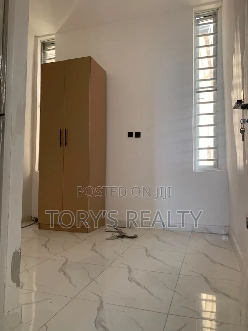 4bdrm Duplex in Ikota for sale
