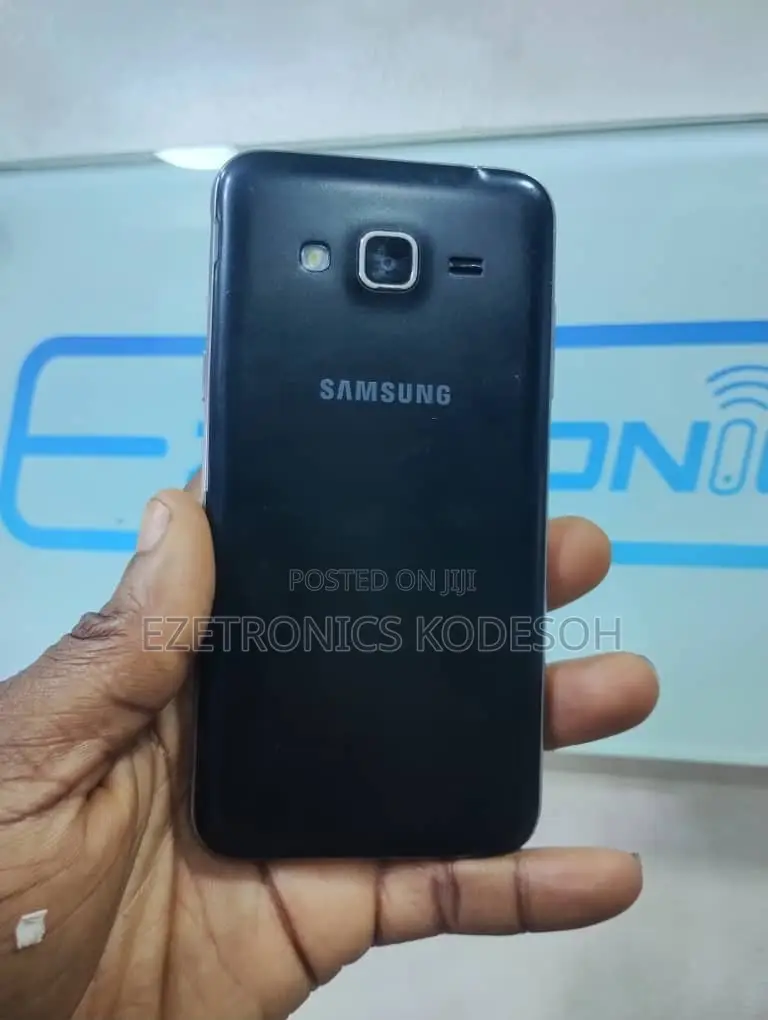 Samsung Galaxy J3 8 GB Black
