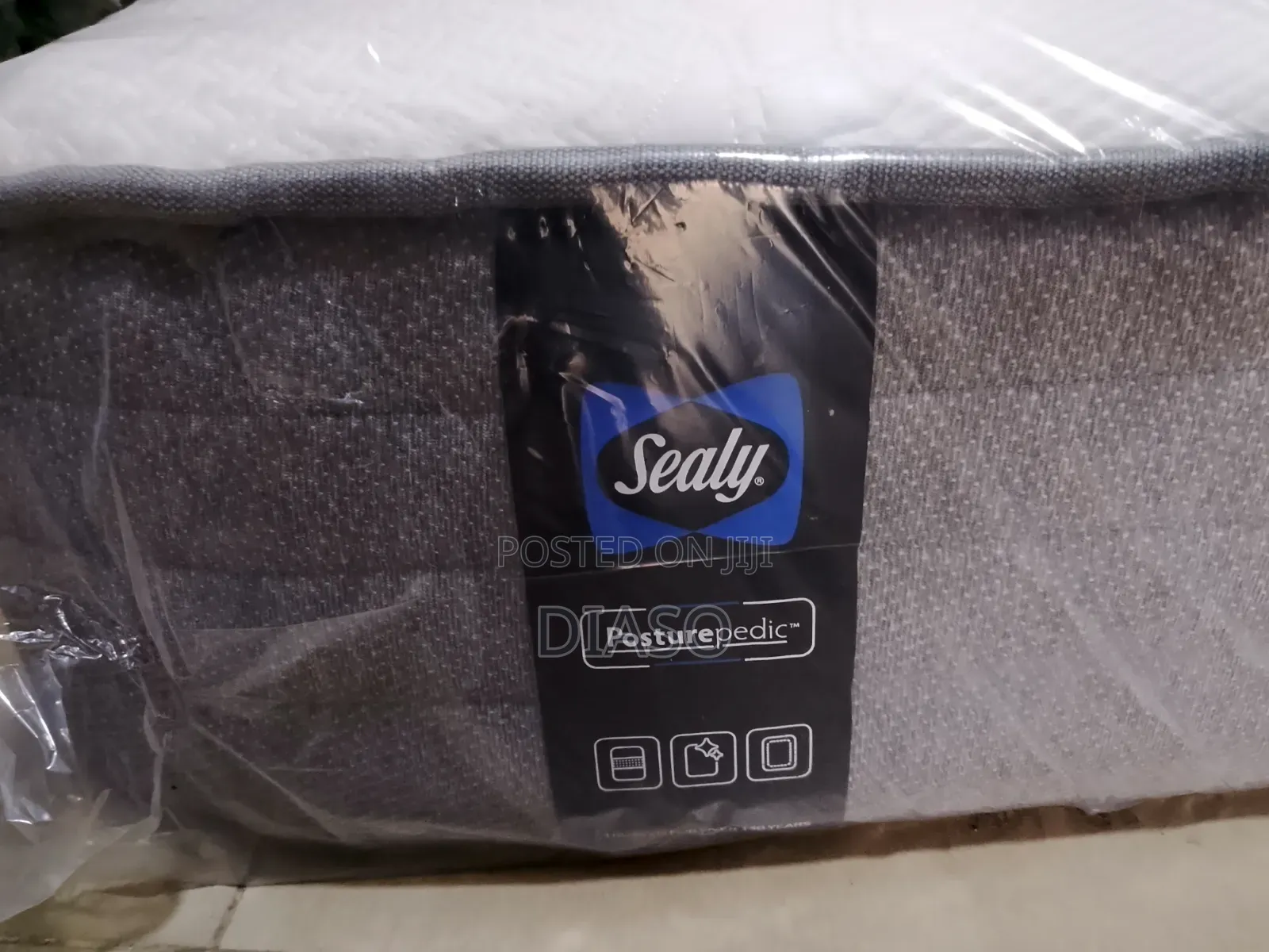 Order for Your Affordable Canadian Neatly Used 3.2x6 Mattress Pillow