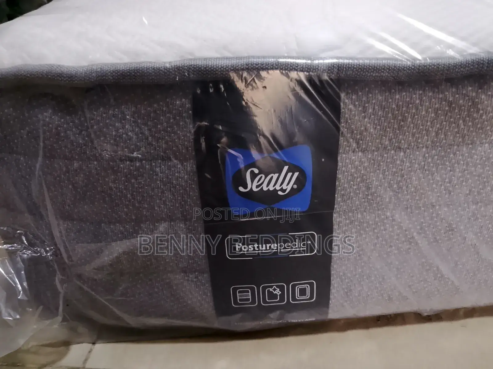 Order for Your Affordable Canadian Neatly Used 3.2x6 Mattress Pillow