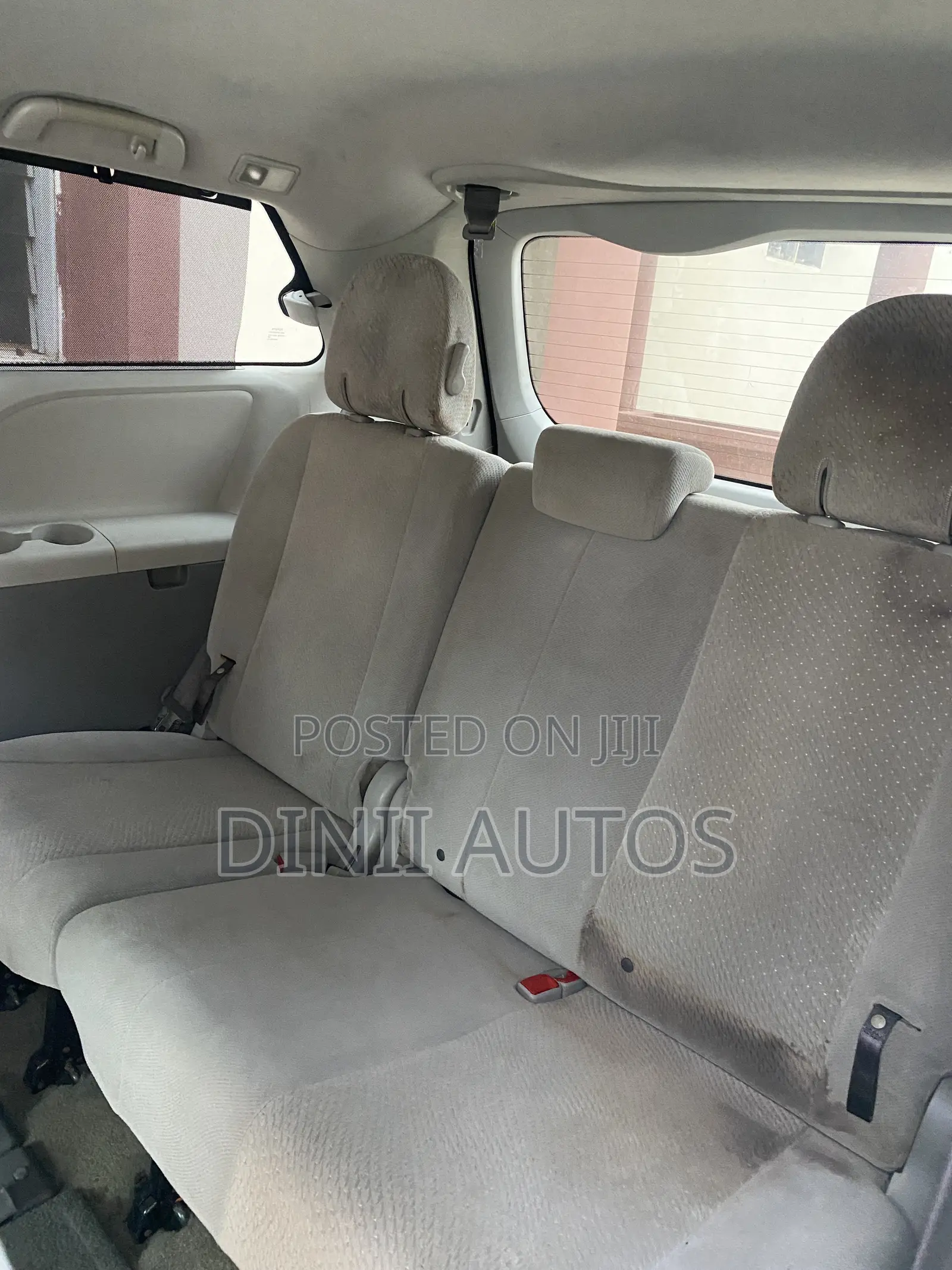 Toyota Sienna LE 8 Passenger 2011 Gray