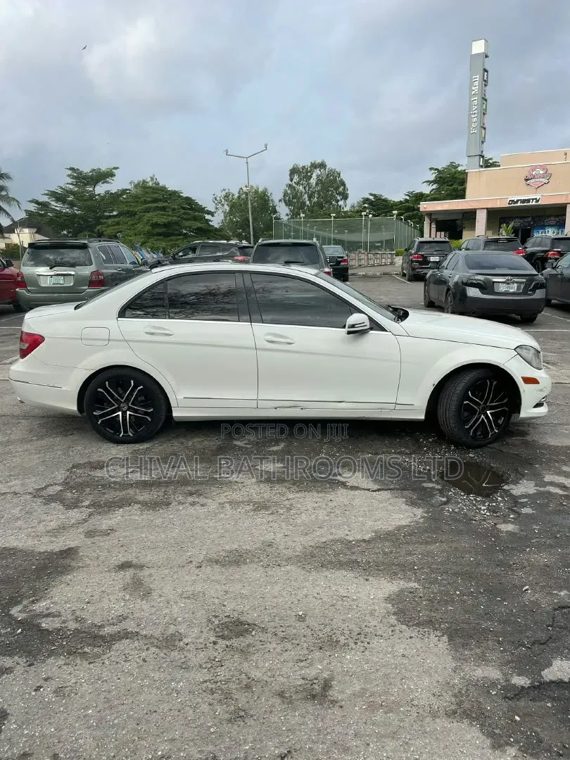 Mercedes-Benz C300 2012 White