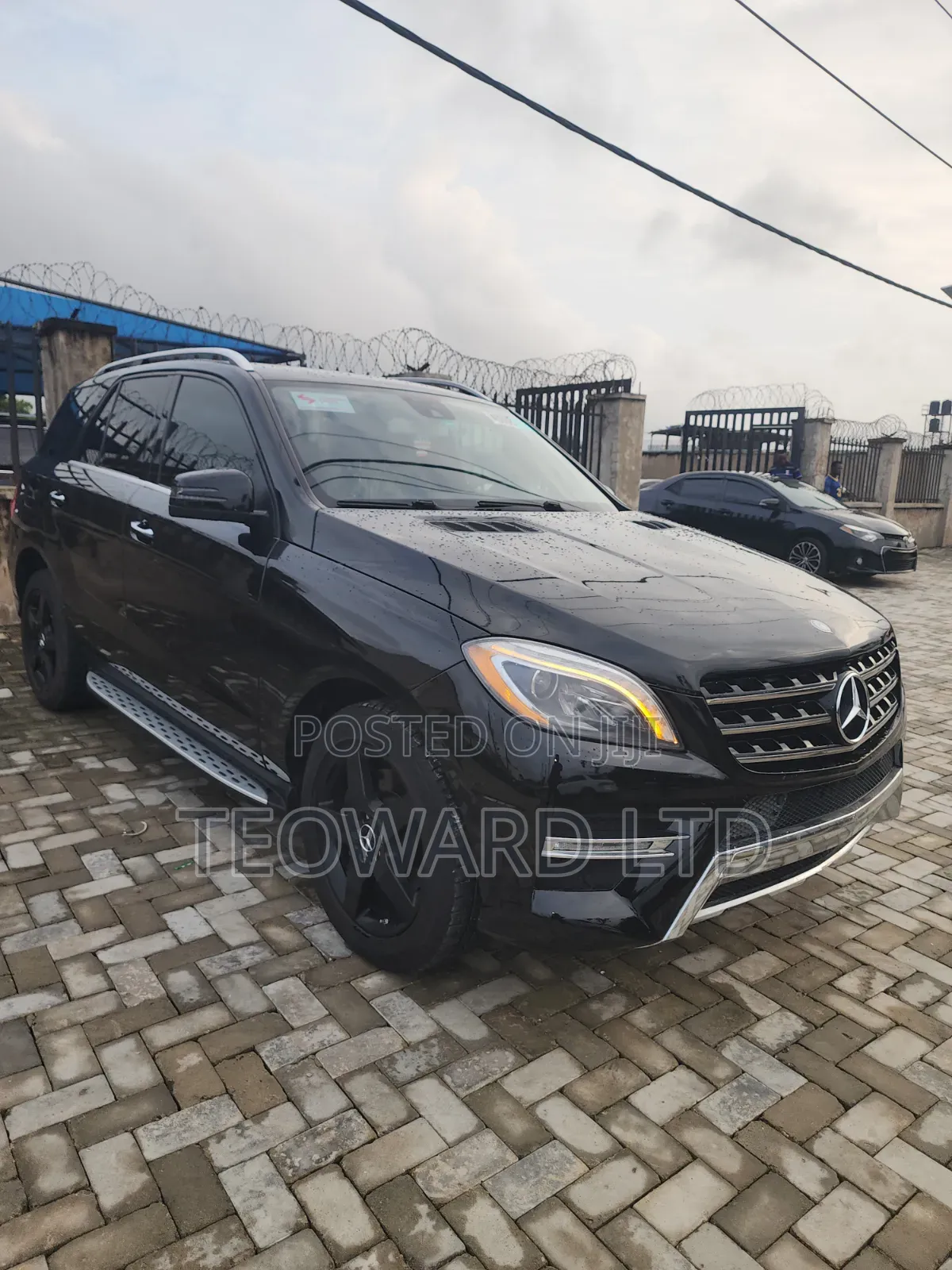 Mercedes-Benz M Class ML350 4MATIC 4dr SUV AWD (3.5L 6cyl 7A) 2014