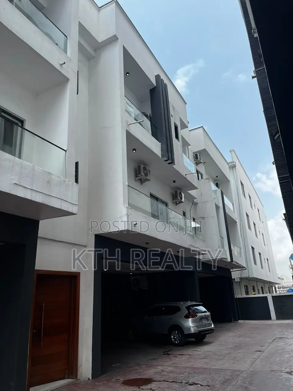 2bdrm Apartment in Ikate for sale