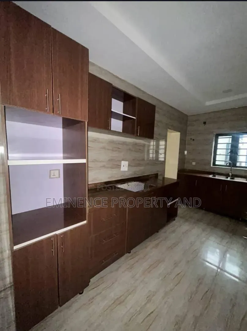 2bdrm Apartment in Ikota for sale