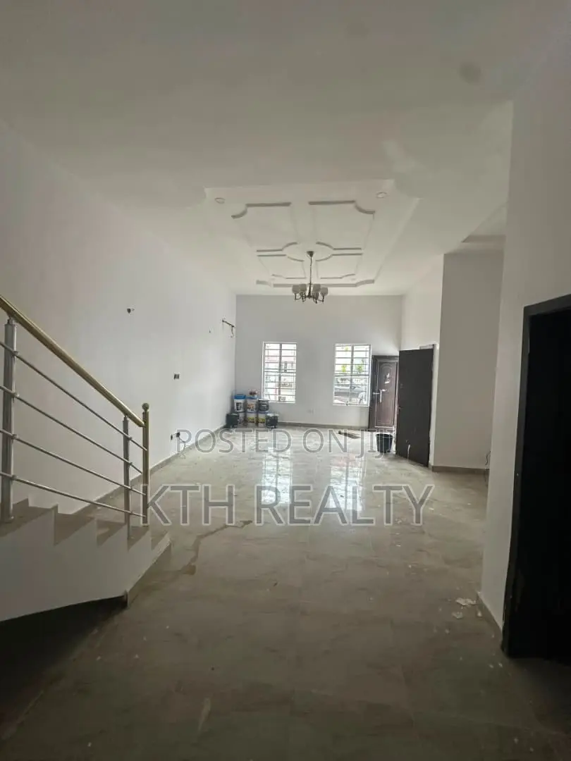 4bdrm Duplex in Opp Royal Pine, Lekki Phase 2 for rent