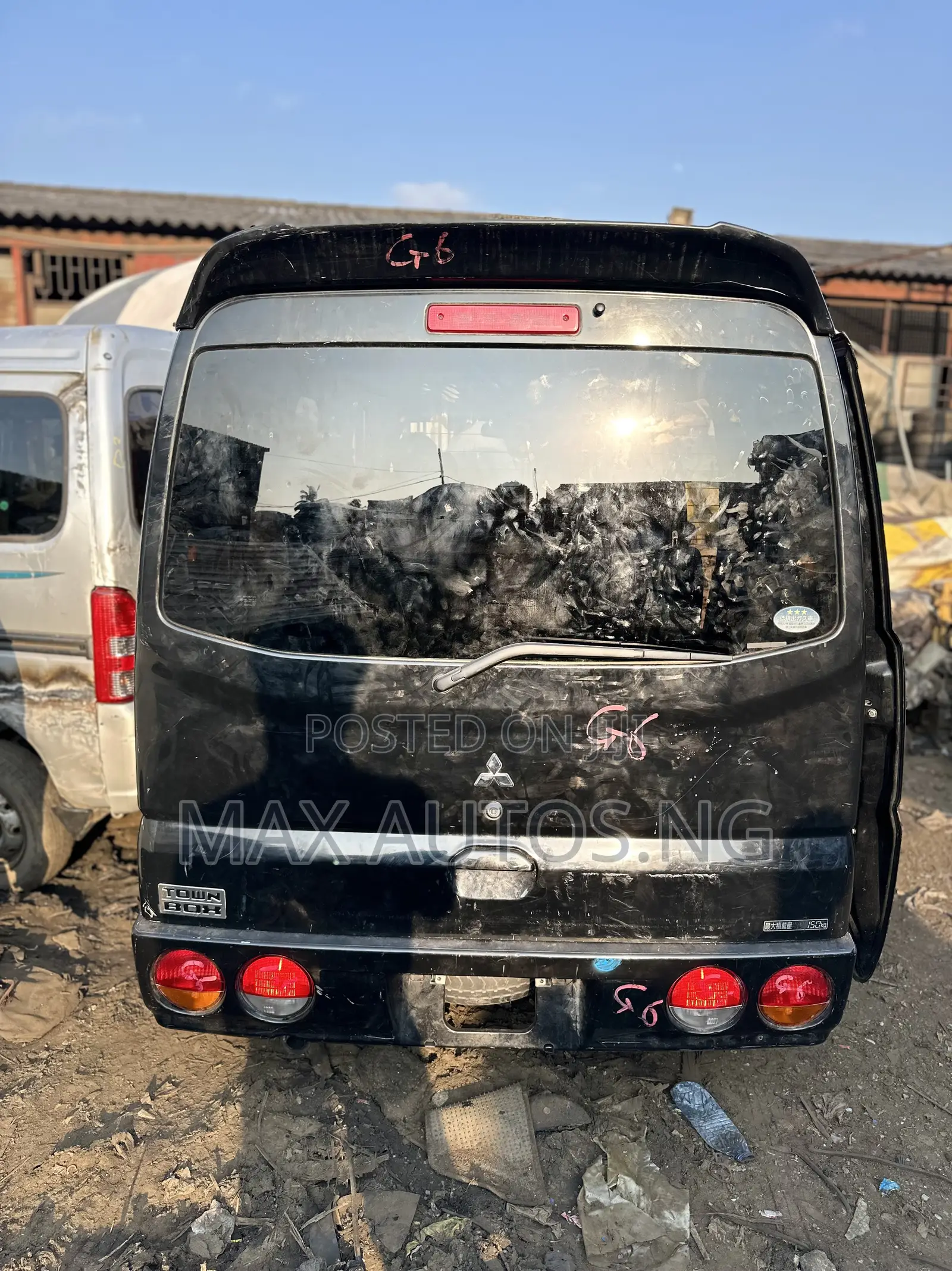 Mitsubishi Fuso Aero Bus 2009 Black