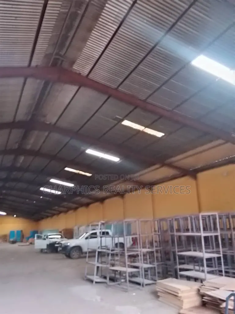 2400sqm Warehouse to Let Along Oshodi Apapa Express Way