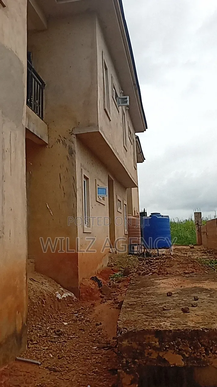3bdrm Block of Flats in Villa Estate Layout, Enugu for sale