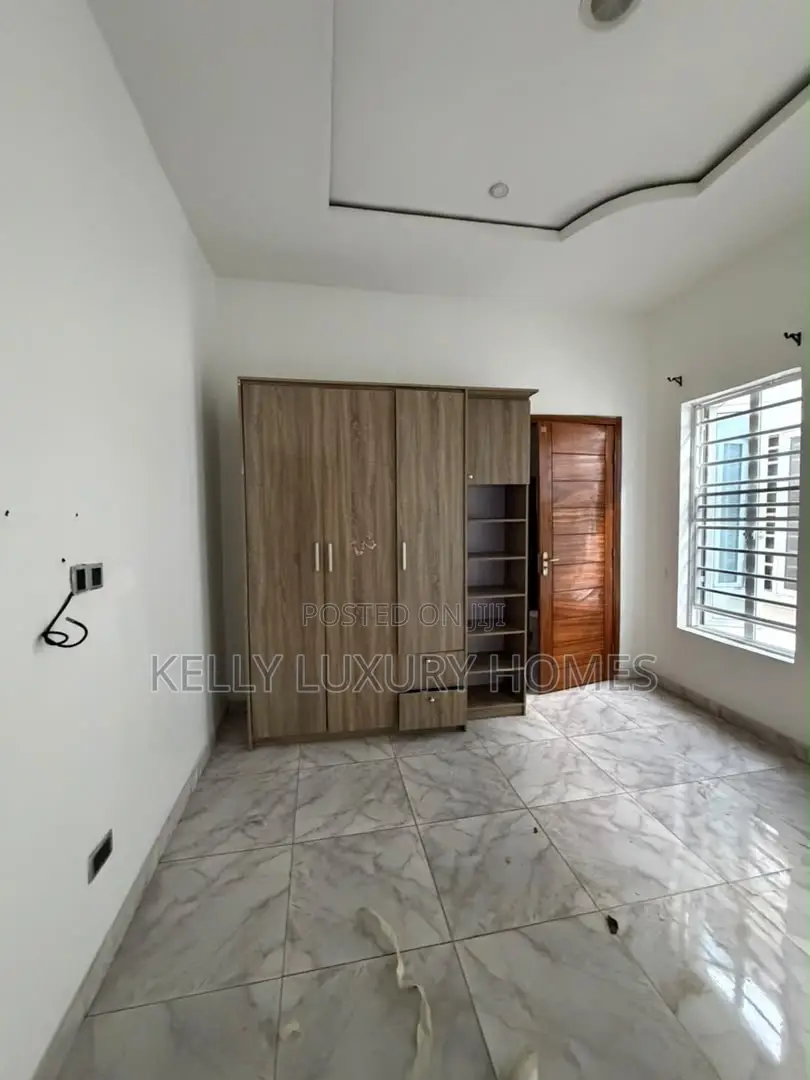1bdrm Shared Apartment in Ikota for rent