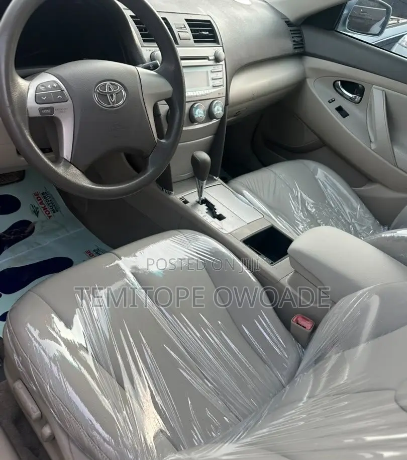 Toyota Camry LE 4dr Sedan (2.4L 4cyl 5A) 2009 Blue