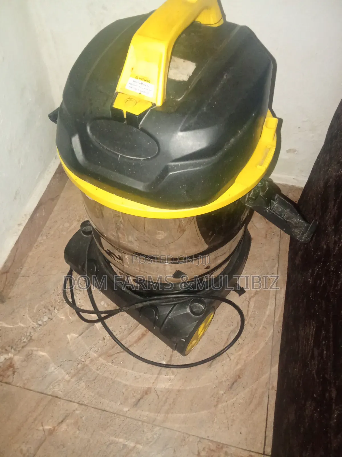 Wet and Dry Vacuum Cleaner for Rent