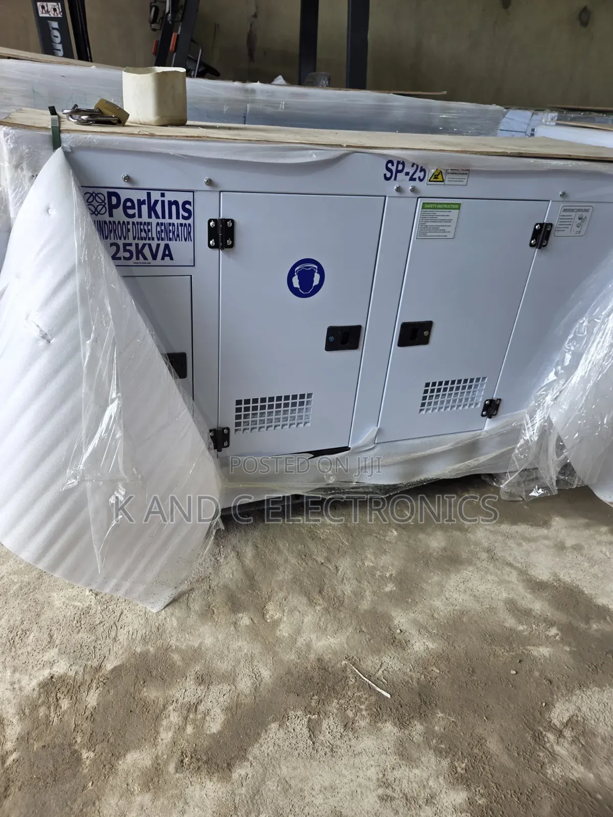 Heavy-Duty Perkins 25kVA Diesel Generator – Three Phase