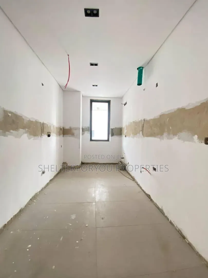 3bdrm Apartment in Victoria Island Extension for sale