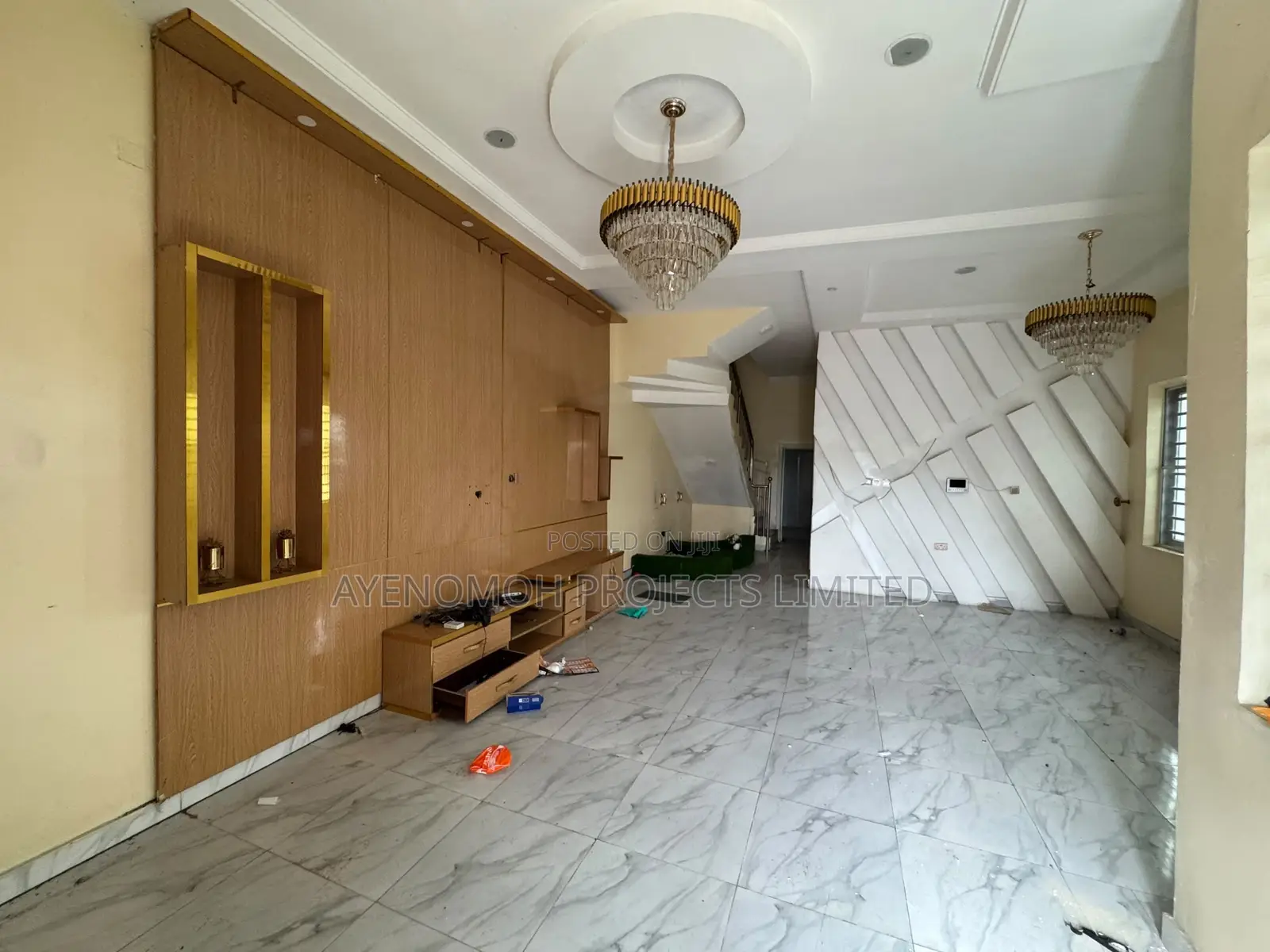 4bdrm Duplex in Tulip Haven Estate, Chevron for sale
