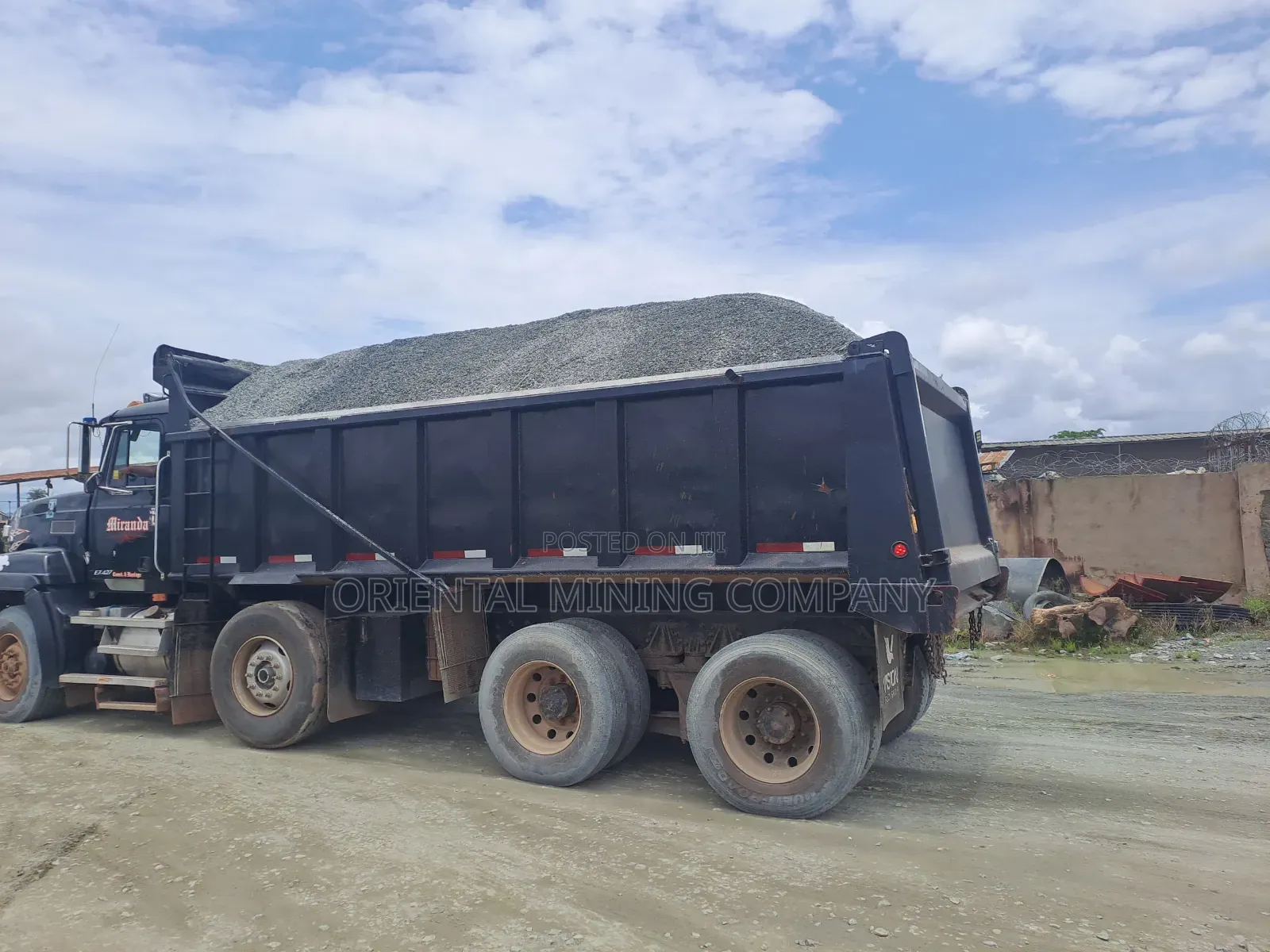Fully Loaded Iron Chippings ,30t,40t Are Available for Your Constructi