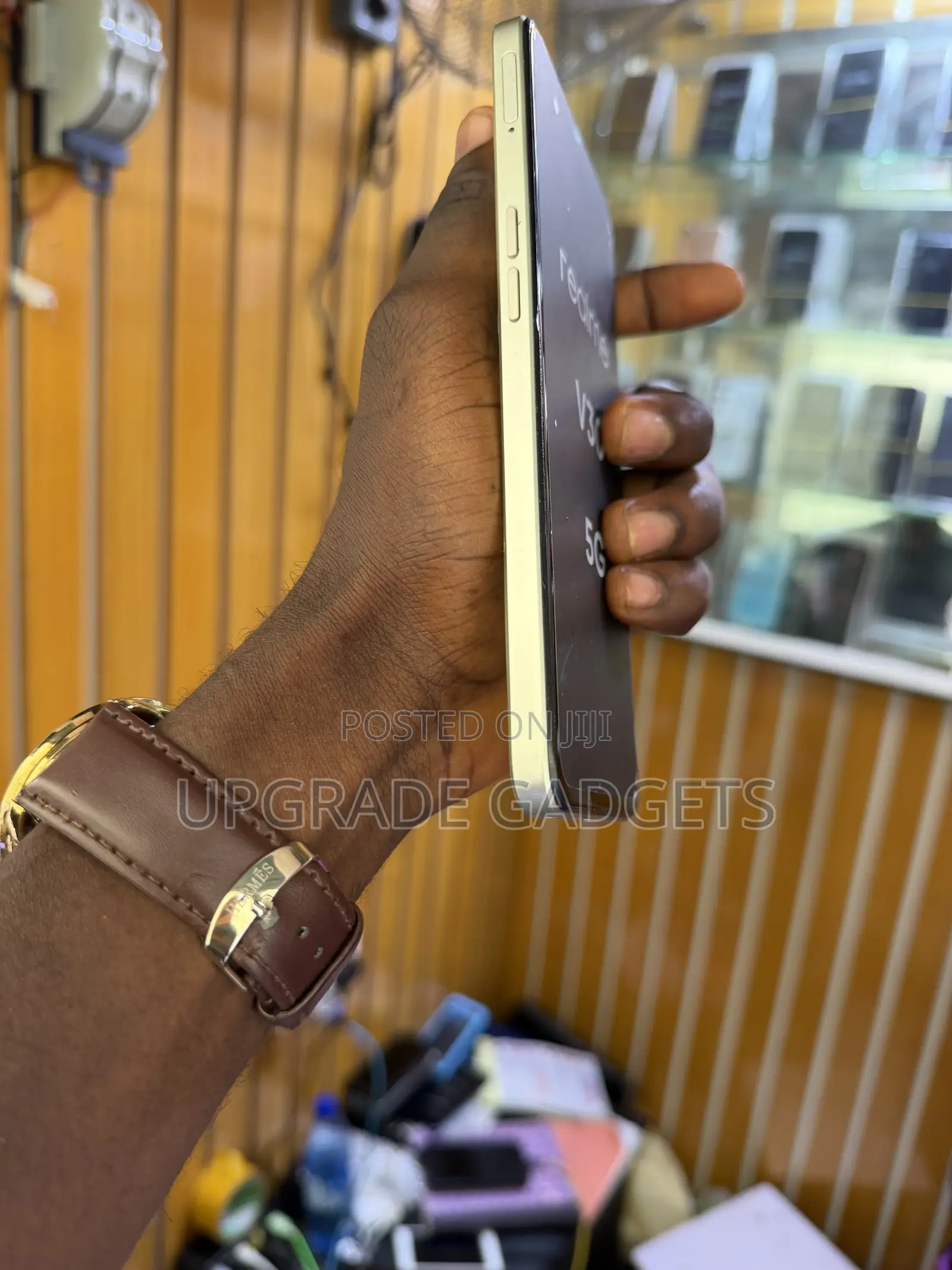 Realme V30 128 GB