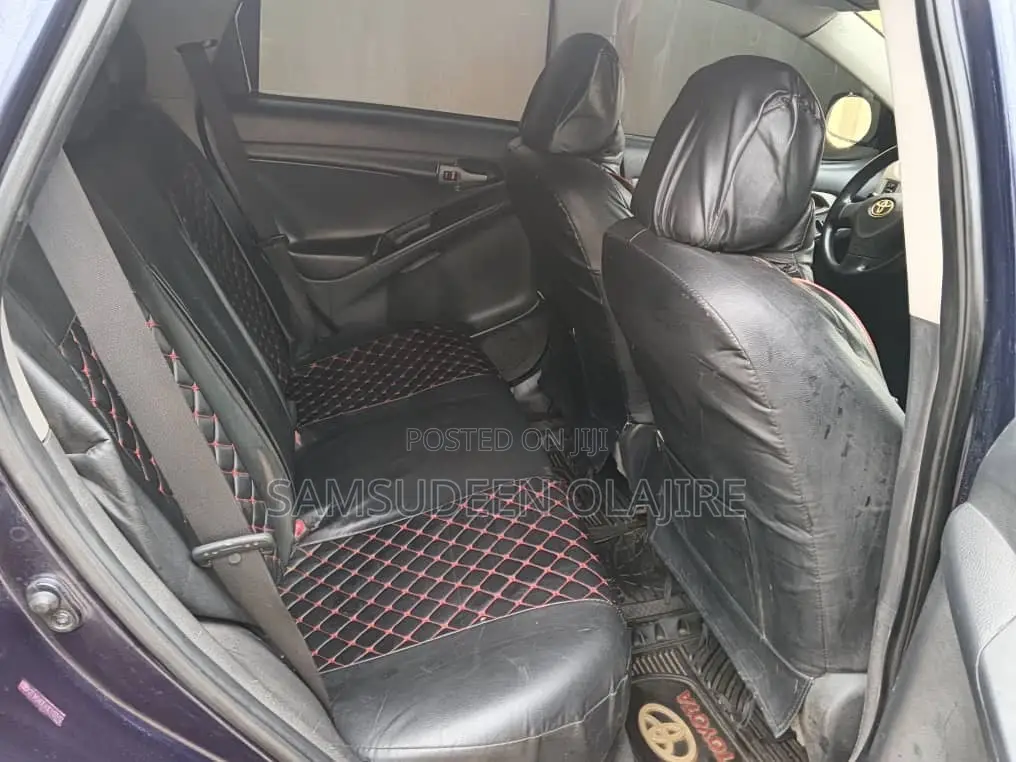 Toyota Matrix 2010 Blue