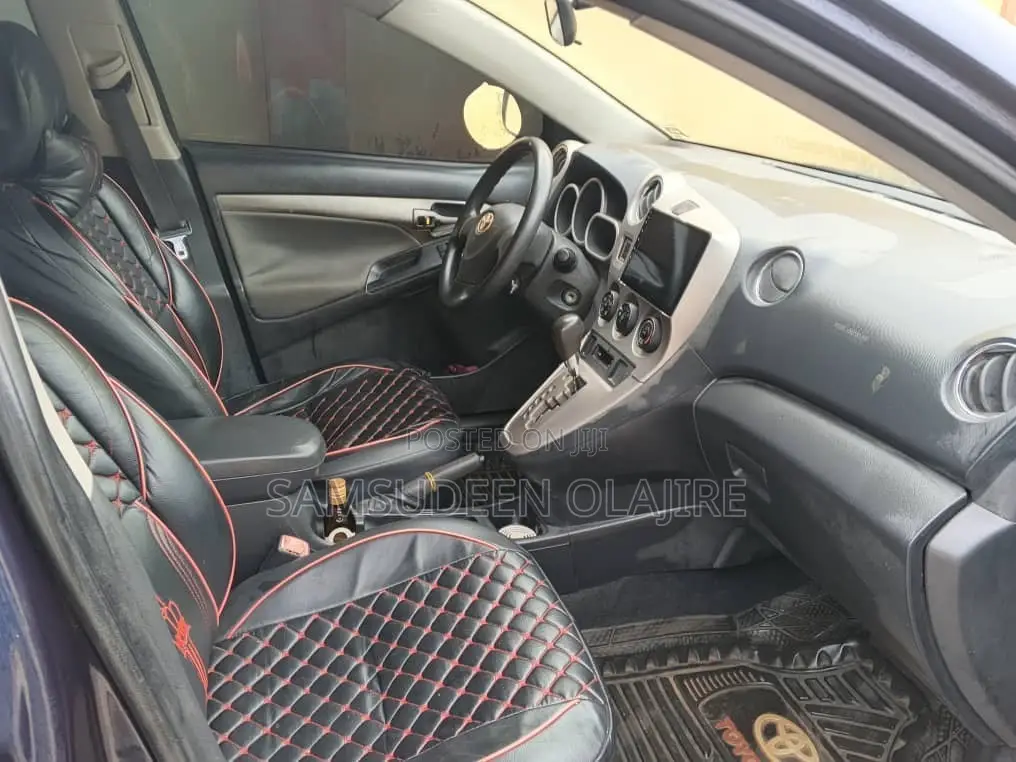 Toyota Matrix 2010 Blue