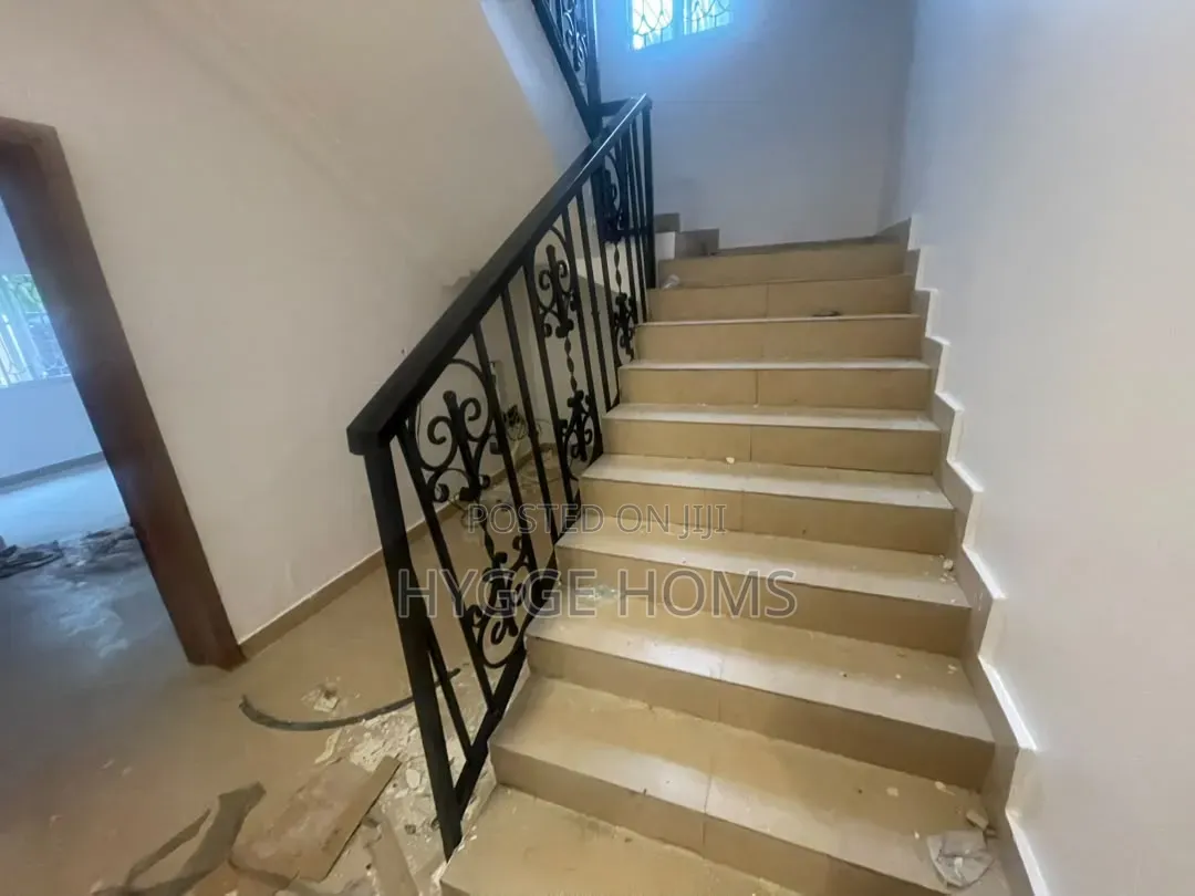 5bdrm Duplex in Banana Island Estate for rent