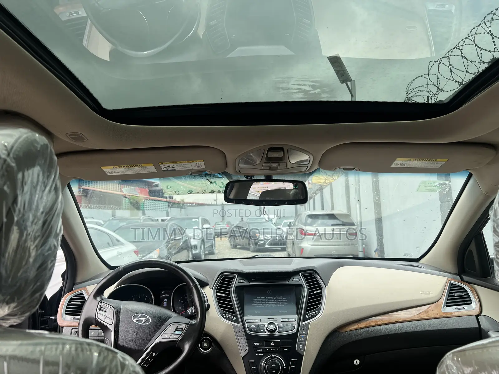 Hyundai Santa Fe Limited w/Saddle Interior 4dr SUV (3.3L 6cyl 6A) 2015