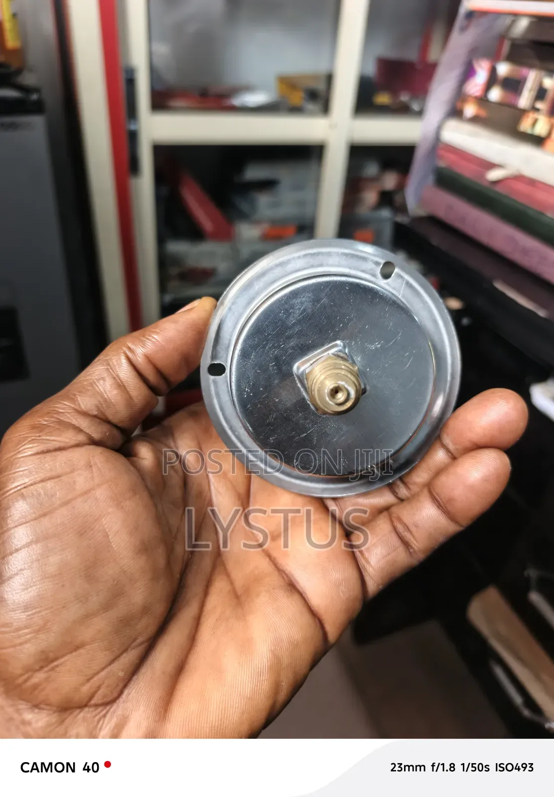 Liquid-Filled Pressure Gauge (0–40 Bar / 0–600 PSI), Panel Mount
